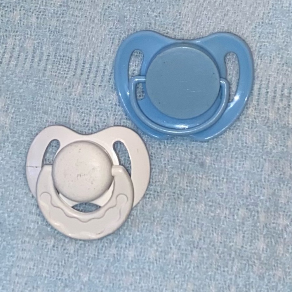 (2) Doll Pacifiers - Picture 2 of 8